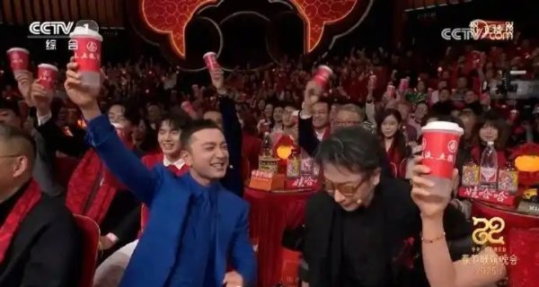 开yun体育网魔术师刘谦给不雅众带来了神情一新的饰演-开云(中国)kaiyun网页版登录入口